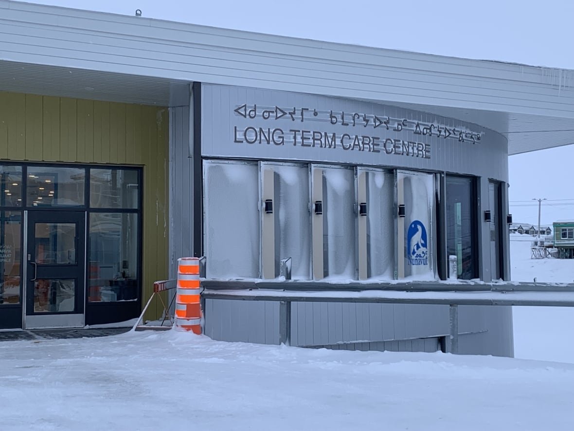 kivalliq-long-term-care A building.