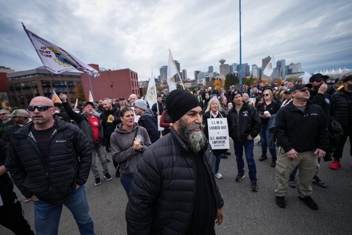 NDP Leader Jagmeet Singh arrives to attend a rally with locked out International Longshore and Warehouse Union Local 514 port workers and their supporters, in Vancouver, B.C., Friday, Nov. 8, 2024. THE CANADIAN PRESS/Darryl Dyck