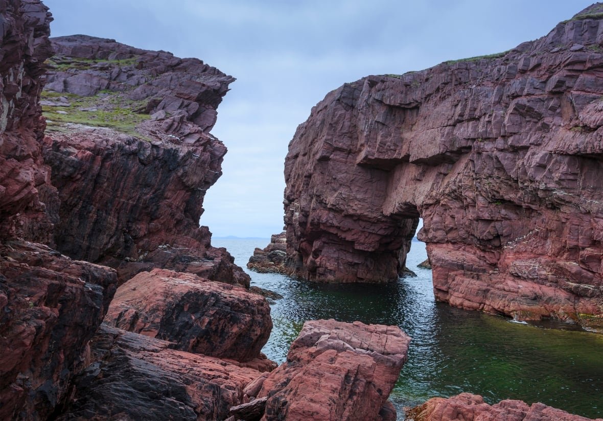 tickle-cove-discovery-unesco-heritage-geopark sea arch