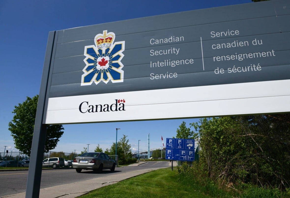 canadian-security-intelligence-service-logo-as-seen-on-a-sign-in-ottawa-in-may-2013 The logo of the Canadian Security Intelligence Service is seen on a sign, in a file photo taken in Ottawa, in May 2013.