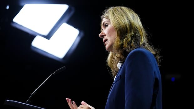 “Alberta Premier Expects Breakthrough in Energy Policy Dispute”