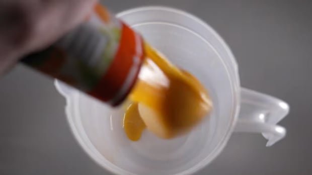 “No Name Brand Revives Frozen Juice Concentrates”