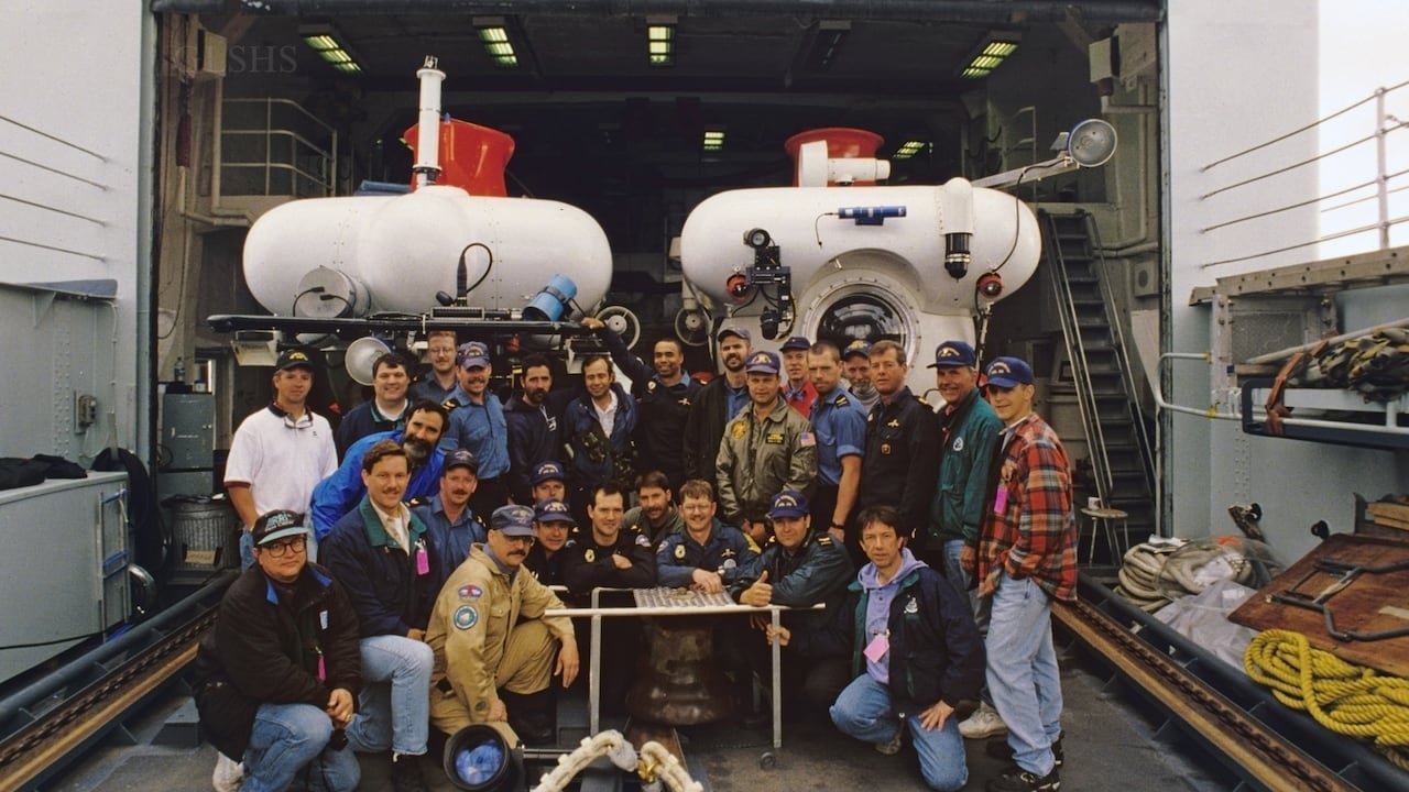 default-463 Crew from the 1995 expedition of the Edmund Fitzgerald that recovered the ship's bell.
